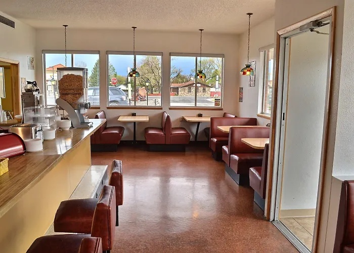 Skyline Motor Motel