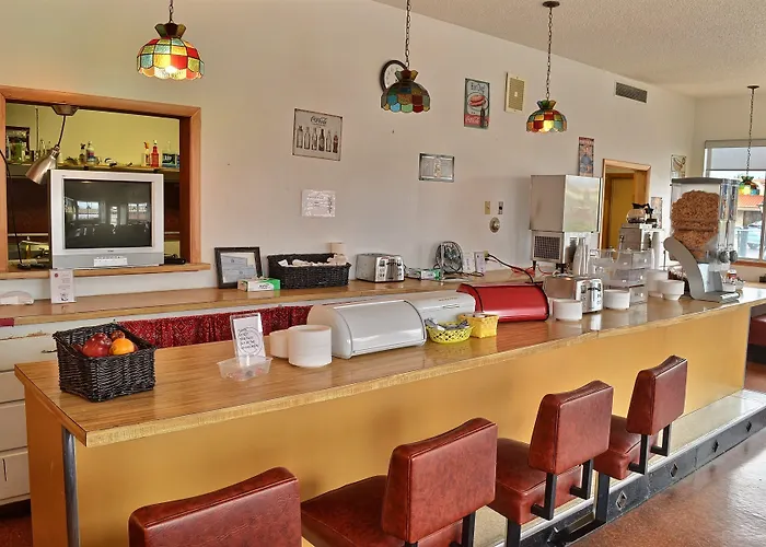 Skyline Motor Motel 2*